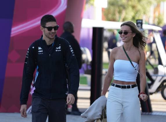 29 11 2024, Losail International Circuit, Doha, Formula 1 Qatar Airways Qatar Grand Prix 2024 ,in the picture Esteban Ocon FRA , Alpine F1 Team with girlfriend Flavy Barla Photo by Hasan Bratic DeFodi Images Defodi 506 20241129 hbr 1703