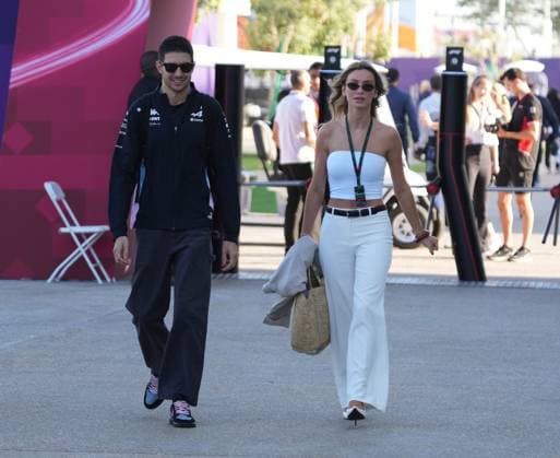 29 11 2024, Losail International Circuit, Doha, Formula 1 Qatar Airways Qatar Grand Prix 2024 ,in the picture Esteban Ocon FRA , Alpine F1 Team with girlfriend Flavy Barla Photo by Hasan Bratic DeFodi Images Defodi 506 20241129 hbr 1697