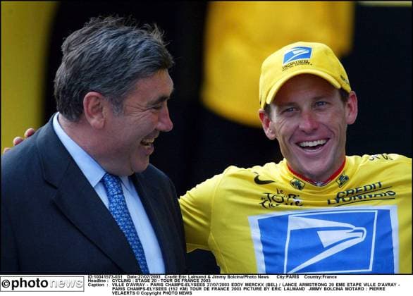 CYCLING : STAGE 20 - TOUR DE FRANCE 2003 VILLE D AVRAY - PARIS CHAMPS-ELYSEES 27 07 2003 EDDY MERCKX (BEL) LANCE ARMSTRONG 20 EME ETAPE VILLE D AVRAY - PARIS CHAMPS-ELYSEES (152 KM) TOUR DE FRANCE 2003 PICTURE BY ERIC LALMAND & JIMMY BOLCINA MOTARD : PIERRE VELAERTS Copyright PHOTO NEWS PARIS France  Copyright: xEricxLalmandx&xJimmyxBolcinax 10041573-031