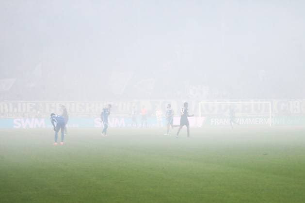 29 11 2024, xgox, Fußball 2 Bundesliga, 1 FC Magdeburg Hertha BSC Berlin emspor, v l symbol photo, symbol image, symbol fog smoke pyro DFL DFB REGULATIONS PROHIBIT ANY USE OF PHOTOGRAPHS as IMAGE SEQUENCES and or QUASI VIDEO Magdeburg
