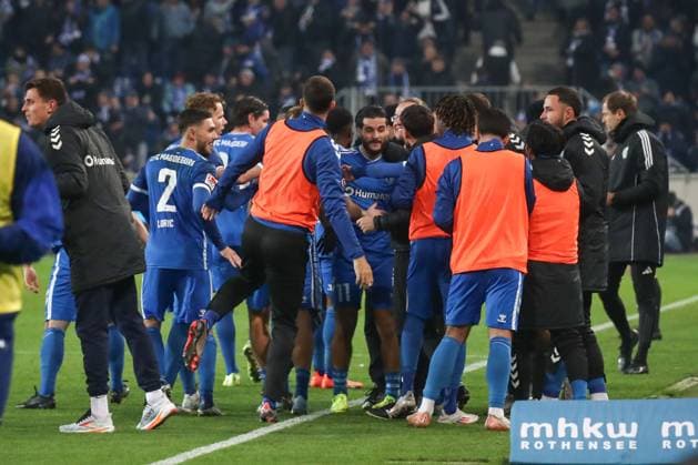 29 11 2024, xgox, Fußball 2 Bundesliga, 1 FC Magdeburg Hertha BSC Berlin emspor, v l Mohammed El Hankouri Magdeburg, 11 Jubel, Torjubel, jubelt ueber das Tor, celebrate the goal, celebration DFL DFB REGULATIONS PROHIBIT ANY USE OF PHOTOGRAPHS as IMAGE SEQUENCES and or QUASI VIDEO Magdeburg