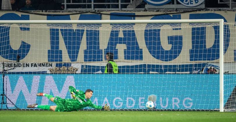 Soccer, Men, Season 2024 2025, 2 Bundesliga 14 Matchday , 1 FC Magdeburg Hertha BSC, Mohammed El Hankouri not in picture, 1 FC Magdeburg scores the goal for 1 0 against goalkeeper Tjark Ernst Hertha BSC , 29 11 2024, Copyright: xSebastianxRäppold MatthiasxKochx