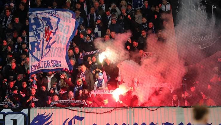 Pyrotechnics, Bengalos, fireworks in Magdeburg fan block Sport Football Soccer 2 Bundesliga Men 14 Matchday Season 2024 2025 29 11 2024 1 FC Magdeburg FCM vs Hertha BSC Berlin DFL regulations prohibit any use of photographs as image sequences and or quasi video