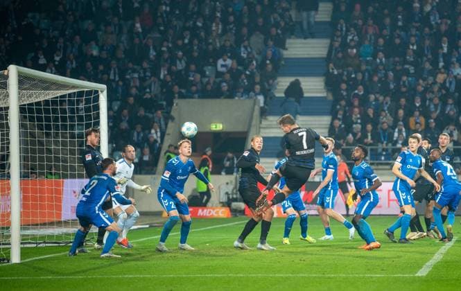 Soccer, Men, Season 2024 2025, 2 Bundesliga 14 Matchday , 1 FC Magdeburg Hertha BSC, Florian Niederlechner 7, Hertha BSC scores the goal for 1 2 against goalkeeper Dominik Reimann 1 FC Magdeburg , 29 11 2024, Copyright: xSebastianxRäppold MatthiasxKochx