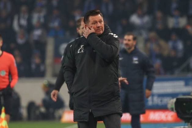 29 11 2024, xgox, Soccer 2 Bundesliga, 1 FC Magdeburg Hertha BSC Berlin emspor, v l Christian Titz Magdeburg, coach disappointed, disappointed, looks disappointed, disappointed DFL DFB REGULATIONS PROHIBIT ANY USE OF PHOTOGRAPHS as IMAGE SEQUENCES and or QUASI VIDEO Magdeburg