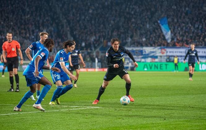 Soccer, Men, Season 2024 2025, 2 Bundesliga 14 Matchday , 1 FC Magdeburg Hertha BSC, v l Pierre Nadjombe 1 FC Magdeburg , Jean Hugonet 1 FC Magdeburg , Fabian Reese Hertha BSC , 29 11 2024, Copyright: xSebastianxRäppold MatthiasxKochx