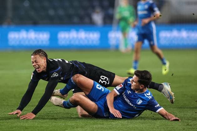 Derry Scherhant Hertha BSC Berlin,39 vs Tobias Müller 1 FC Magdeburg,5 2 Soccer Bundesliga Season 2024 2025 1 FC Magdeburg vs Hertha BSC Berlin at the Avnet Arena in Magdeburg Action,Soccer,Man,Men,Germany,29 11 2024