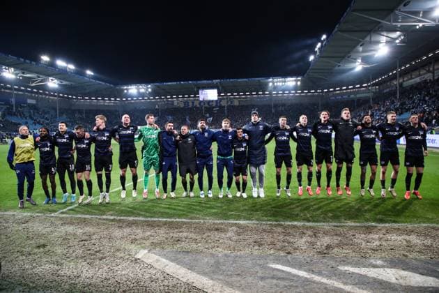 The Hertha BSC Berlin team celebrates in front of the fan block 2 Soccer Bundesliga season 2024 2025 1 FC Magdeburg vs Hertha BSC Berlin at the Avnet Arena in Magdeburg Action,Soccer,Man,Men,Germany,29 11 2024