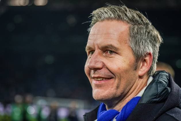 Deutschland: Fussball 2. Bundesliga 2024 2025, 14. Spieltag - FC Schalke 04 vs. 1 FC Kaiserlautern - Veltins Arena (Gelsenkirchen): Axel Hefer - Aufsichtsratsvorsitzender des FC Schalke 04 *** Germany Football 2 Bundesliga 2024 2025, Matchday 14 FC Schalke 04 vs 1 FC Kaiserlautern Veltins Arena Gelsenkirchen Axel Hefer Chairman of the Supervisory Board of FC Schalke 04 Copyright: xJOERANxSTEINSIEKx