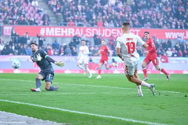 30 11 2024, Football, 2 Bundesliga, Matchday 14 Season 2024 2025, 1 FC Köln Hannover 96, Tim Lemperle 1 FC Köln scores the goal for 1 1 xRHR PHOTO TKx Copyright: RHR-FOTOx RHR-FOTO TK