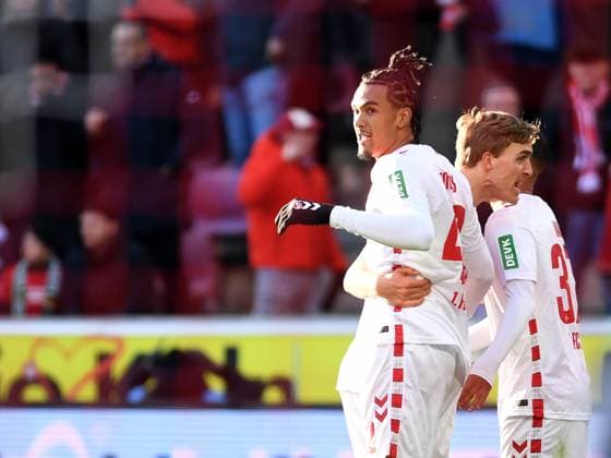 Damion Downs 1 FC Koeln celebrates after scoring his team™s second goal with teammates during the 2 Bundesliga match between 1 FC Köln and Hannover 96 at RheinEnergieStadion on November 30, 2024 in Cologne, Germany Germany Photo by Ralf Treese DeFodi Images Damion Downs 1 FC Koeln celebrates after scoring his team™s second goal with teammates during the 2 Bundesliga match between 1 FC Köln and Hannover 96 at RheinEnergieStadion on November 30, 2024 in Cologne, Germany Photo by Ralf Treese DeFodi Images DFB DFL REGULATIONS PROHIBIT ANY USE OF PHOTOGRAPHS AS IMAGE SEQUENCES AND OR QUASI VIDEO Defodi 521 KOEH9620241130 033 Defodi-521 DFB DFL REGULATIONS PROHIBIT ANY USE OF PHOTOGRAPHS AS IMAGE SEQUENCES AND OR QUASI-VIDEO.