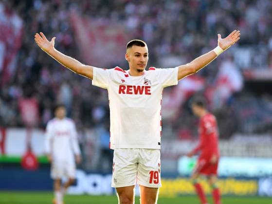 Tim Lemperle 1 FC Koeln gestures, gestures during the 2 Bundesliga match between 1 FC Köln and Hannover 96 at RheinEnergieStadion on November 30, 2024 in Cologne, Germany Photo by Ralf Treese DeFodi Images Tim Lemperle 1 FC Koeln gestures during the 2 Bundesliga match between 1 FC Köln and Hannover 96 at RheinEnergieStadion on November 30, 2024 in Cologne, Germany Photo by Ralf Treese DeFodi Images DFB DFL REGULATIONS PROHIBIT ANY USE OF PHOTOGRAPHS AS IMAGE SEQUENCES AND OR QUASI VIDEO Defodi 521 KOEH9620241130 042 Defodi-521 DFB DFL REGULATIONS PROHIBIT ANY USE OF PHOTOGRAPHS AS IMAGE SEQUENCES AND OR QUASI-VIDEO.