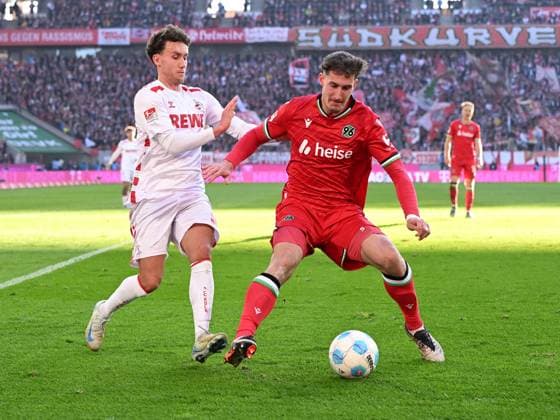 Luca Waldschmidt 1 FC Koeln and Phil Neumann Hannover 96 battle for the ball during the 2 Bundesliga match between 1 FC Koeln and Hannover 96 at RheinEnergieStadion on November 30, 2024 in Cologne, Germany Germany Photo by Ralf Treese DeFodi Images Luca Waldschmidt 1 FC Koeln and Phil Neumann Hannover 96 battle for the ball during the 2 Bundesliga match between 1 FC Köln and Hannover 96 at RheinEnergieStadion on November 30, 2024 in Cologne, Germany Photo by Ralf Treese DeFodi Images DFB DFL REGULATIONS PROHIBIT ANY USE OF PHOTOGRAPHS AS IMAGE SEQUENCES AND OR QUASI VIDEO Defodi 521 KOEH9620241130 050 Defodi-521 DFB DFL REGULATIONS PROHIBIT ANY USE OF PHOTOGRAPHS AS IMAGE SEQUENCES AND OR QUASI-VIDEO.