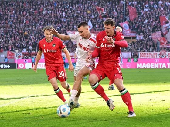 Tim Lemperle 1 FC Koeln and Phil Neumann Hannover 96 battle for the ball during the 2 Bundesliga match between 1 FC Köln and Hannover 96 at RheinEnergieStadion on November 30, 2024 in Cologne, Germany Germany Photo by Ralf Treese DeFodi Images Tim Lemperle 1 FC Koeln and Phil Neumann Hannover 96 battle for the ball during the 2 Bundesliga match between 1 FC Köln and Hannover 96 at RheinEnergieStadion on November 30, 2024 in Cologne, Germany Photo by Ralf Treese DeFodi Images DFB DFL REGULATIONS PROHIBIT ANY USE OF PHOTOGRAPHS AS IMAGE SEQUENCES AND OR QUASI VIDEO Defodi 521 KOEH9620241130 051 Defodi-521 DFB DFL REGULATIONS PROHIBIT ANY USE OF PHOTOGRAPHS AS IMAGE SEQUENCES AND OR QUASI-VIDEO.