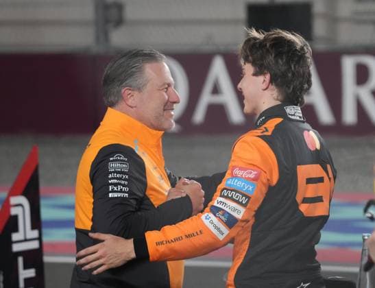 Formula 1 Qatar Airways Qatar Grand Prix 2024 30 11 2024, Losail International Circuit, Doha, Formula 1 Qatar Airways Qatar Grand Prix 2024 ,pictured Managing Director Zak Brown McLaren Formula 1 Team congratulates Oscar Piastri AUS , McLaren F1 Team on victory nordphotoxGmbHx xBratic nph00250