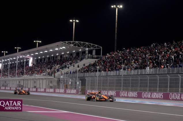 30 11 2024, Losail International Circuit, Doha, Formula 1 Qatar Airways Qatar Grand Prix 2024 ,in the picture Lando Norris GBR , McLaren F1 Team, Oscar Piastri AUS Photo by Hasan Bratic DeFodi Images Defodi 506 20241130 hbr 1964 Defodi-506