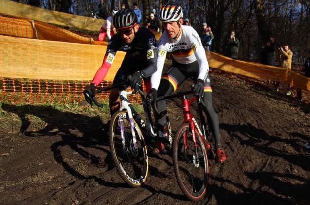 Cyclo-cross World Masters Championships in Hamburg One age group race for men
