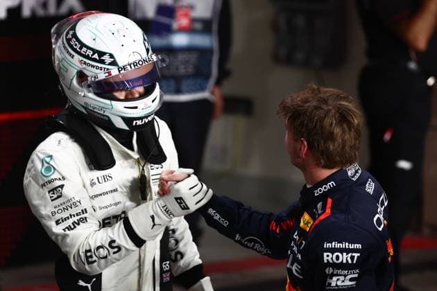 F1 Grand Prix Of Qatar 2024 Qualifying George Russell of Mercedes and Max Verstappen of Red Bull Racing after qualifying ahead of the Formula 1 Grand Prix of Qatar at Lusail International Circuit in Lusail, Qatar on November 30, 2024. Lusail Qatar  Copyright: xJakubxPorzyckix originalFilename:porzycki-f1grandp241130_npcrz.jpg