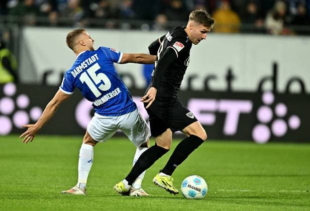30 11 2024, xfux, Fussball 2 Bundesliga, SV Darmstadt 98 Preussen Münster, emspor, v l Fabian Nürnberger Nuernberger SV Darmstadt 98 , Joel Grodowski SC Preußen Münster Preussen Muenster DFL DFB REGULATIONS PROHIBIT ANY USE OF PHOTOGRAPHS as IMAGE SEQUENCES and or QUASI VIDEO Licensing of the photographic work to and or by SV Darmstadt 1898 e V and subsidiaries is not permitted No release of or sale to SV Darmstadt 1898 e V Darmstadt