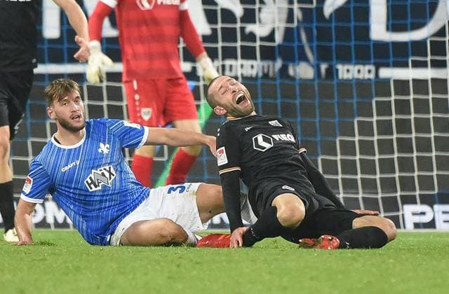 30 11 2024, xhbx, Soccer 2 Bundesliga, SV Darmstadt 98 Preussen Münster emspor, v l Killian Corredor SV Darmstadt 98 , Rico Preißinger Preußen Münster DFL DFB REGULATIONS PROHIBIT ANY USE OF PHOTOGRAPHS as IMAGE SEQUENCES and or QUASI VIDEO Darmstadt