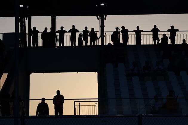 F1 Grand Prix Of Qatar 2024 Sprint Spectators before Sprint ahead of the Formula 1 Grand Prix of Qatar at Lusail International Circuit in Lusail, Qatar on November 30, 2024. Lusail Qatar  Copyright: xJakubxPorzyckix originalFilename:porzycki-f1grandp241130_npcHJ.jpg