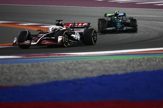 F1 Grand Prix Of Qatar 2024 Sprint Kevin Magnussen of Haas and Fernando Alonso of Aston Martin Aramco during Sprint ahead of the Formula 1 Grand Prix of Qatar at Lusail International Circuit in Lusail, Qatar on November 30, 2024. Lusail Qatar  Copyright: xJakubxPorzyckix originalFilename:porzycki-f1grandp241130_npm4w.jpg