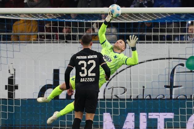 2024 11 30 xJFAx 2 Bundesliga SV Darmstadt 98 Preußen Münster v l , Goalkeeper, Goalkeeper Marcel Schuhen SV Darmstadt 98 Glanzparade DFL DFB REGULATIONS PROHIBIT ANY USE OF PHOTOGRAPHS as IMAGE SEQUENCES and or QUASI VIDEO Copyright: JoaquimxFerreira