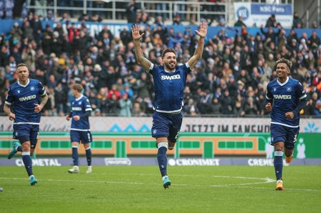 Compensation for 1 1 Fabian Schleusener Karlsruher SC, 24 , Karlsruher SC vs Hamburger SV, Football, 2 Bundesliga, Matchday 14, 2024 2025, 01 12 2024, DFL REGULATES PROHIBIT ANY USE OF PHOTOGRAPHS AS IMAGE SEQUENCES AND OR QUASI VIDEO, Karlsruher SC vs Hamburger SV, Football, 2 Bundesliga, Matchday 14, 2024 2025, 01 12 2024 Karlsruhe Copyright: xEibner-Pressefoto JanxPrihodax EP_JPA