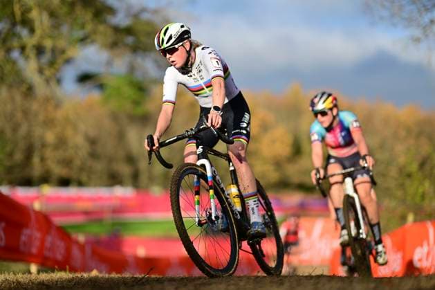 UCI Cyclocross World Cup Dublin 2024 DUBLIN, IRELAND - DECEMBER 01 : Van Empel Fem (NED) of Visma Lease A Bike during the second leg of the UCI Cyclocross World Cup series 2024-2025 for Women Elite in Dublin, Ireland, 01 12 2024 Dublin Ireland  Copyright: xBcex