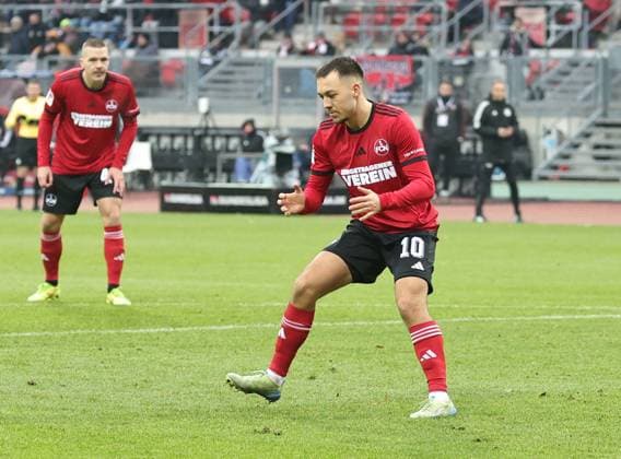 01 12 2024 Soccer season 2024 2025 2 Soccer Bundesliga 14 Matchday 1 FC Nürnberg FCN Club Fortuna Düsseldorf 1895 F95 Sportfoto Zink DaMa xdaxmax DFL regulations prohibit any use of photographs as image sequences and or quasi video only for editorial use Julian Justvan 10, 1 FC Nürnberg FCN disappointed Disappointment after missed penalty kick