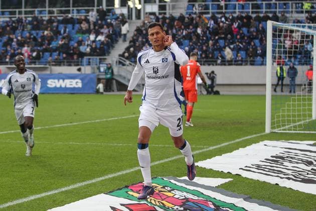 , Karlsruher SC vs Hamburger SV, Football, Bundesliga 2, Matchday 14, 2024 2025, 01 12 2024, DFL REGULATES PROHIBIT ANY USE OF PHOTOGRAPHS AS IMAGE SEQUENCES AND OR QUASI VIDEO, Karlsruher SC vs Hamburger SV, Football, Bundesliga 2, Matchday 14, 2024 2025, 01 12 2024 Karlsruhe Copyright: xEibner-Pressefoto JanxPrihodax EP_JPA