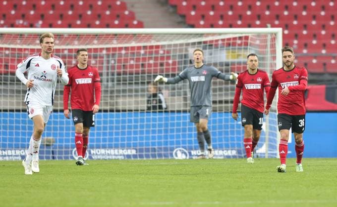 01 12 2024 Soccer season 2024 2025 2 Soccer Bundesliga 14 Matchday 1 FC Nürnberg FCN Club Fortuna Düsseldorf 1895 F95 Sportfoto Zink DaMa xdaxmax DFL regulations prohibit any use of photographs as image sequences and or quasi video only for editorial use Florian Flick 6, 1 FC Nürnberg FCN Jan Reichert 1, 1 FC Nürnberg FCN Julian Justvan 10, 1 FC Nürnberg FCN Lukas Schleimer 36, 1 FC Nürnberg FCN disappointed disappointment