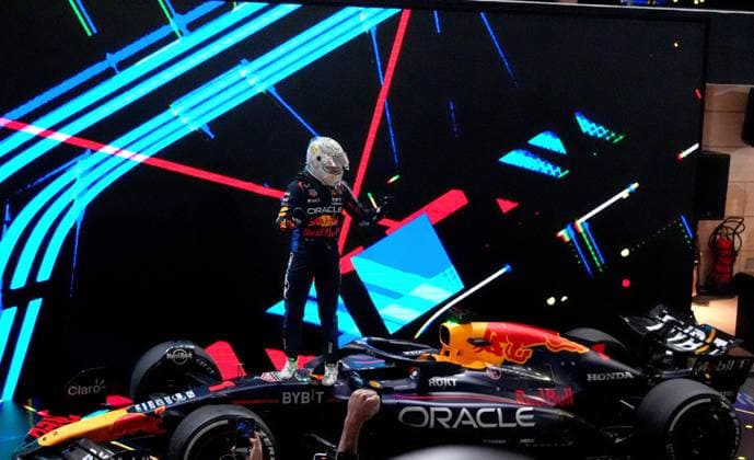 01 12 2024, Losail International Circuit, Doha, Formula 1 Qatar Airways Qatar Grand Prix 2024 ,in the picture winner Max Verstappen NLD , Oracle Red Bull Racing Photo by Hasan Bratic DeFodi Images Defodi 506 20241201 hbr 4135 Defodi-506