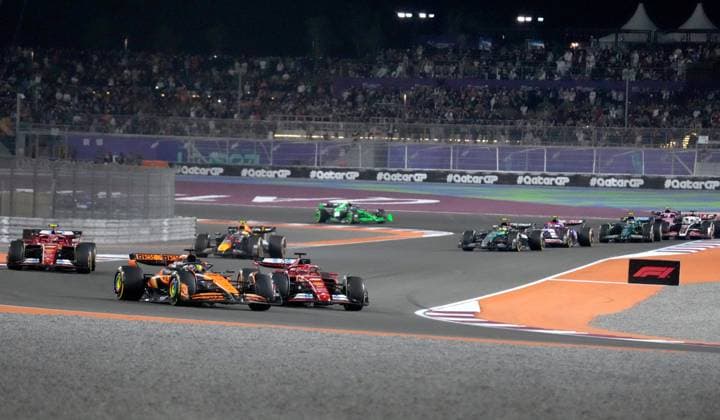 Formula 1 Qatar Airways Qatar Grand Prix 2024 01 12 2024, Losail International Circuit, Doha, Formula 1 Qatar Airways Qatar Grand Prix 2024 ,in the picture Charles Leclerc MCO , Scuderia Ferrari HP, Oscar Piastri AUS , McLaren F1 Team, Carlos Sainz Jr ESP nordphotoxGmbHx xBratic nph00250