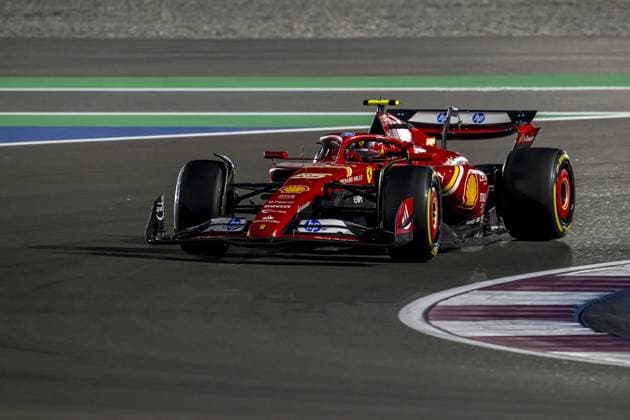 Lusail - 01-12-2024, Lusail International Circuit,Carlos Sainz at the Formula 1 Qatar Grand Prix 2024 Sunday Formula 1 Qatar Grand Prix 2024 Sunday  x26871999x Copyright: