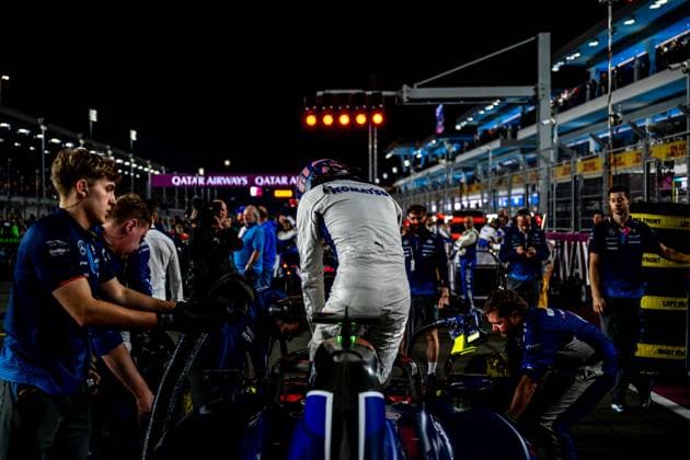 LUSAIL, LOSAIL: Alex Albon, racing for the Williams Racing team during the 2024 Formula 1 Qatar Grand Prix Qatar at the International Circuit in Lusail, Losail