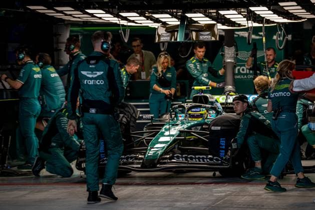 LUSAIL, LOSAIL: Fernando Alonso, racing for the Aston Martin F1 team during the 2024 Formula 1 Qatar Grand Prix Qatar at the International Circuit in Lusail, Losail