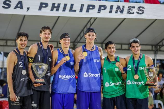 (241202) -- LAGUNA PROVINCE, Dec. 2, 2024 -- Gold medalists Elmer Andersson(3rd L) Jacob Holting Nilsson (3rd R) of Sweden pose with silver medalists Paul Henning (2nd L) Tamo Wust (1st L) of Germany and bronze medalists Javier Bello Joaquin Bello (1st R) of England during the awarding ceremony for Men s match at the 2024 Volleyball World Beach Pro Tour Challenge in Laguna Province, the Philippines on Dec. 1, 2024. ) (SP)PHILIPPINES-LAGUNA PROVINCE-VOLLEYBALL WORLD BEACH PRO TOUR CHALLENGE ROUELLExUMALI 