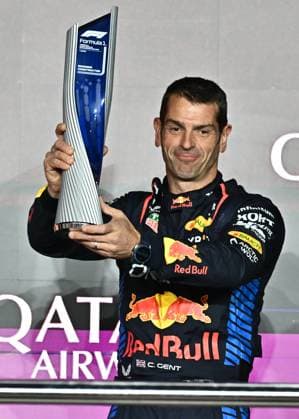 FORMULA ONE QATAR GRAND PRIX 2024 Red Bull Racing mechanic Chris Gent celebrate on the podium after the Formula 1 Grand Prix of Qatar at Lusail International Circuit in Lusail, Qatar,, on December 1, 2024. DOHA Qatar Copyright: xNOUSHADx