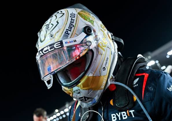 FORMULA ONE QATAR GRAND PRIX 2024 Netherlands Formula One driver Max Verstappen of Red Bull Racing stands at the grid before the Formula 1 Grand Prix of Qatar at Lusail International Circuit in Lusail, Qatar,, on December 1, 2024. DOHA Qatar Copyright: xNOUSHADx