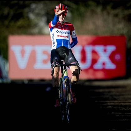 UCI Cyclocross World Cup DUBLIN 2024 DUBLIN, IRELAND - DECEMBER 01 : Brand Lucinda (NED) of Baloise Trek Lions during the second leg of the UCI Cyclocross World Cup series 2024-2025 for Women Elite in Dublin, Ireland, 01 12 2024 Dublin Ireland  Copyright: xBcex