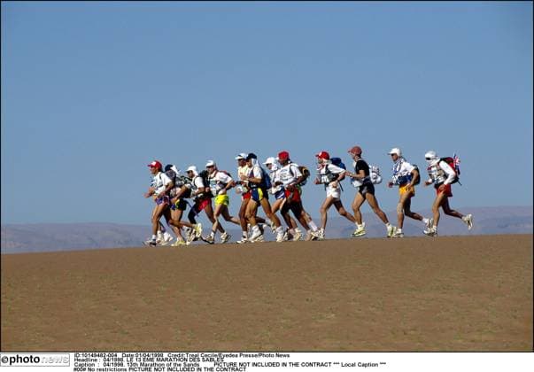 Archivbilder der Woche SPORT KW49 04 1998. LE 13 EME MARATHON DES SABLES 04 1998. 13th Marathon of the Sands *** Local Caption *** Maroc  Copyright: xTrealxCecilex