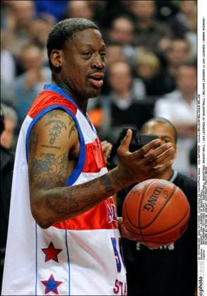 BASKET: USA LEGENDS OF BASKETBALL ANTWERPEN 13 11 2009 BASKETBALL BASKETBAL BASKET-BALL USA LEGENDS OF BASKETBALL BELGIAN LEGENDS vs USA LEGENDS DENNIS RODMAN PICTURE BY PETER DE VOECHT OPYRIGHT PHOTO NEWS ANTWERP BELGIUM BELGIQUE BELGIE  Copyright: xPeterxDexVoechtx
