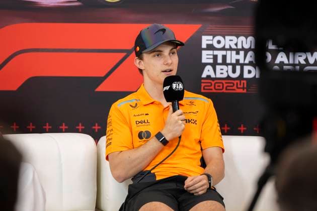 December 5, 2024, Abu Dhabi, United Arab Emirates: OSCAR PIASTRI (AUS) of McLaren 81 speaks at a press conference, PK, Pressekonferenz during media day of the 2024 Formula 1 Abu Dhabi Grand Prix at the Yas Marina Circuit. Abu Dhabi United Arab Emirates - ZUMAb177 20241205_aap_b177_035 Copyright: xTaidghxBarronx