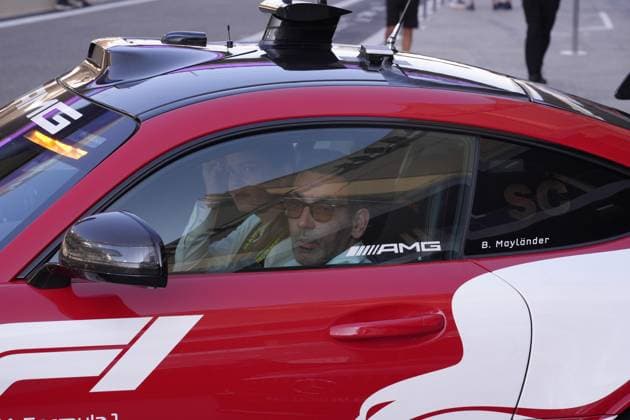 05 12 2024, Yas Marina Circuit, Abu Dhabi, Formula 1 Etihad Airways Abu Dhabi Grand Prix 2024 , in the picture The new FIA Race Director Rui Marques in Bernd Mayländers Safetry Car Photo by Hasan Bratic DeFodi Images Defodi 506 20241205 hbr 1174