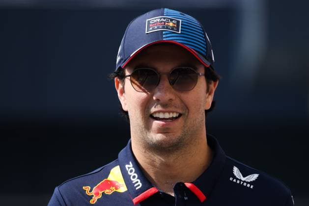 December 6, 2024, Abu Dhabi, United Arab Emirates: Sergio Perez of Red Bull Racing arrives in the paddock ahead of Formula 1 Abu Dhabi Grand Prix at Yas Marina Circuit on December 6th, 2024 in Abu Dhabi, United Arab Emirates. Abu Dhabi United Arab Emirates - ZUMAz156 0783530826st Copyright: xBeataxZawrzelx