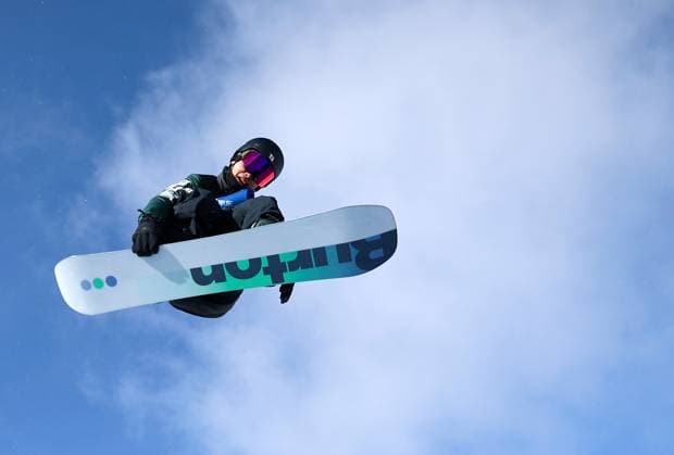 Bilder des Jahres 2024, Sport 12 Dezember Sport Themen der Woche KW 49 Sport Bilder des Tages (241206) -- ZHANGJIAKOU, Dec. 6, 2024 -- Shigeno Shuichiro of Japan competes during the men s qualification of FIS Snowboard Halfpipe World Cup 2024 in Zhangjiakou, north China s Hebei Province, Dec. 6, 2024. ) (SP)CHINA-ZHANGJIAKOU-SNOWBOARD-HALFPIPE WORLD CUP-MEN S QUALIFICATION (CN) LuoxYuan 