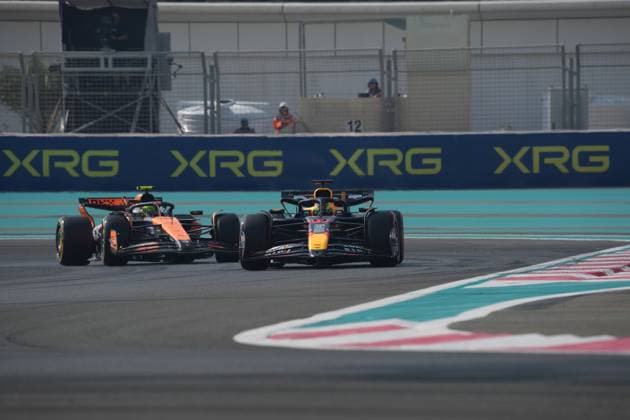 Formula 1 Etihad Airways Abu Dhabi Grand Prix 2024 06 12 2024, Yas Marina Circuit, Abu Dhabi, Formula 1 Etihad Airways Abu Dhabi Grand Prix 2024 , in the picture Isack Hadjar FRA , Oracle Red Bull Racing, Lando Norris GBR , McLaren F1 Team nordphotoxGmbHx xBratic nph00250