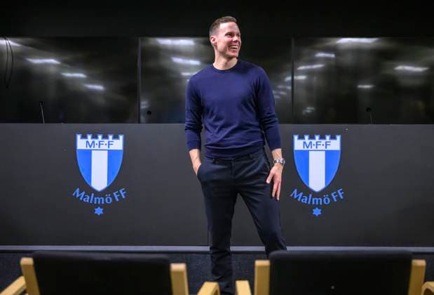 MALMÖ 2024 12 06 MFF s Niklas Moisander at Friday s press conference at the Eleda stadium in Malmö Moisander announces at the press conference that he is ending his career due to a knee injury MALMÖ SWEDEN x50090x  Copyright: xJohanxNilssonx xTTx MFF PRESS RELEASE NIKLAS MOISANDER