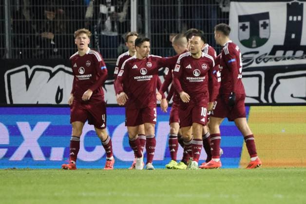 06 12 2024, Football, Men, 2 Bundesliga, Season 2024 2025, SV 07 Elversberg 1 FC Nürnberg, Goal celebration to 0 1, Goalscorer Jens Castrop 1 FC Nuernberg Elversberg Ursapharm Arena an der Kaiserlinde Saarland Germany EN Copyright: xSebastianxBachx